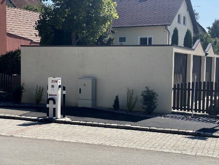 Mietgaragen in Siegenfeld mit Ladestation